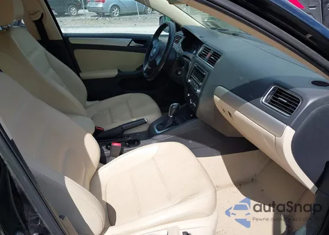 2013 Volkswagen Jetta 2.5L Se from USA, damaged, VIN 3VWDP7AJ4DM308480